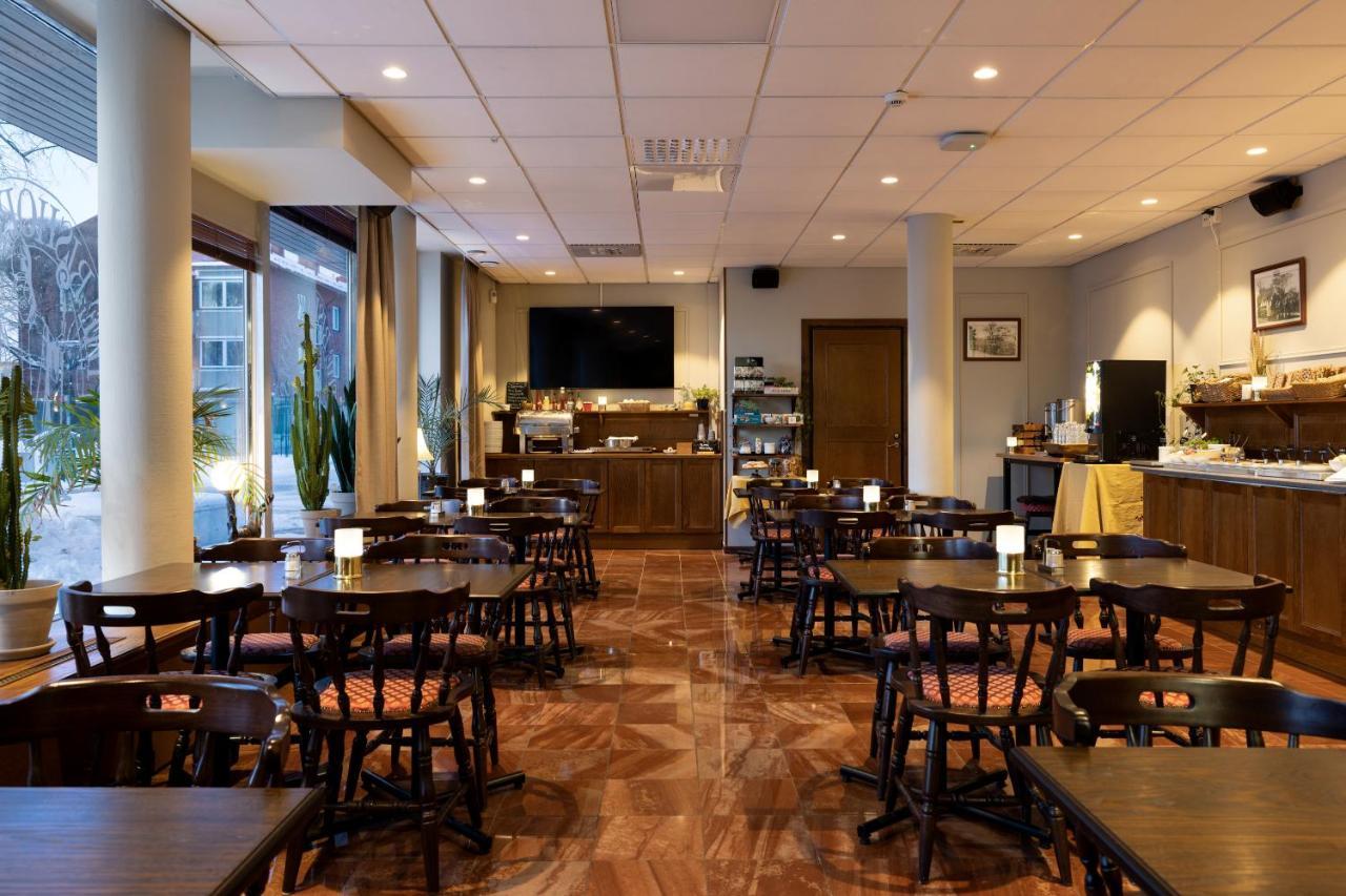 Hotel Bishops Arms Mora Exteriér fotografie