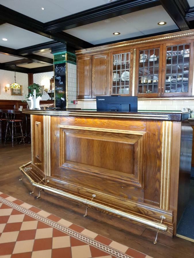 Hotel Bishops Arms Mora Exteriér fotografie